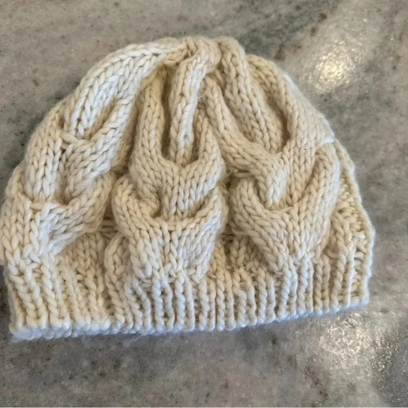 Women’s Cable Knit Cream Beanie Acrylic Hat - Picture 2 of 4